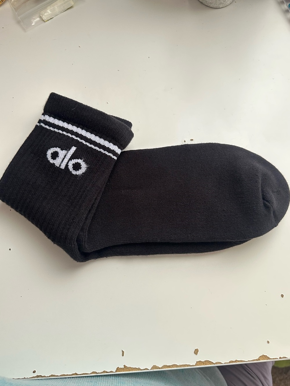 New ALO Yoga Black Athletic Crew Socks with White Logo Stripe size L